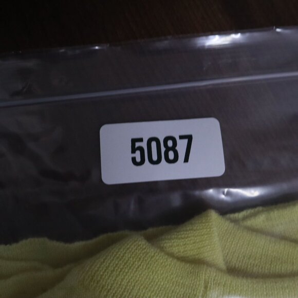 J. Crew‎ Merino Wool Sweater Womens PS Yellow Elevated Basic Preppy Academia - Picture 16 of 16